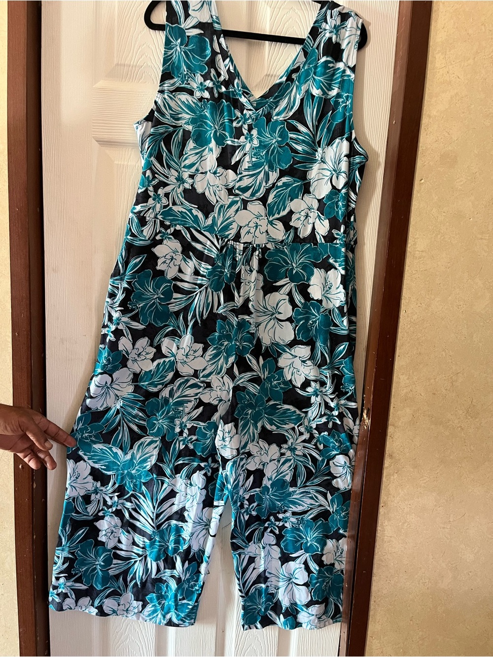 Cuddl Duds Tall Flexwear V-Neck Wide Leg Jumpsuit Teal Floral TXL Like New